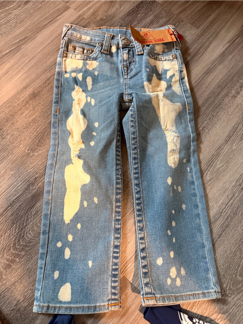 Kids true religion size 4 with tags Distressed Light Blue Paint-Splatter Jeans